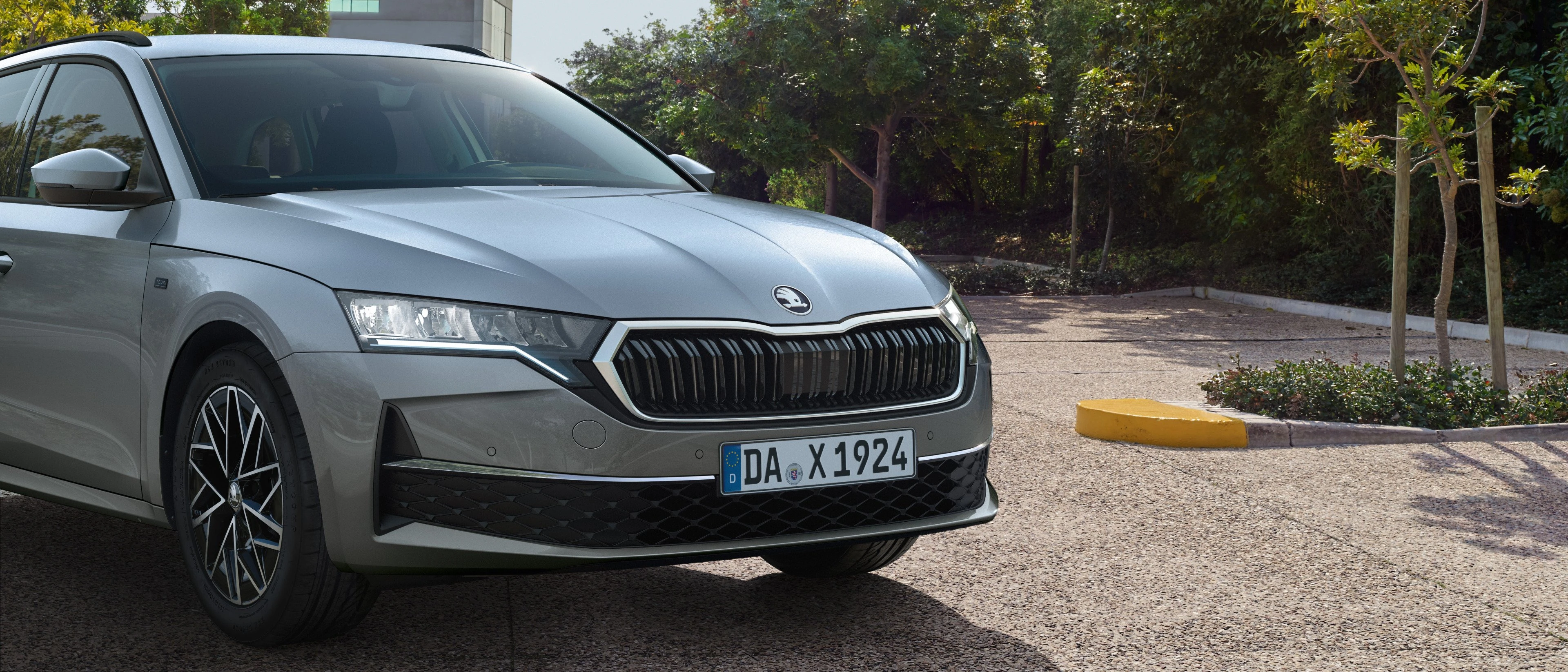 Škoda Superb Combi Essence 1,5 l TSI mHEV 110 kW (150 PS)
